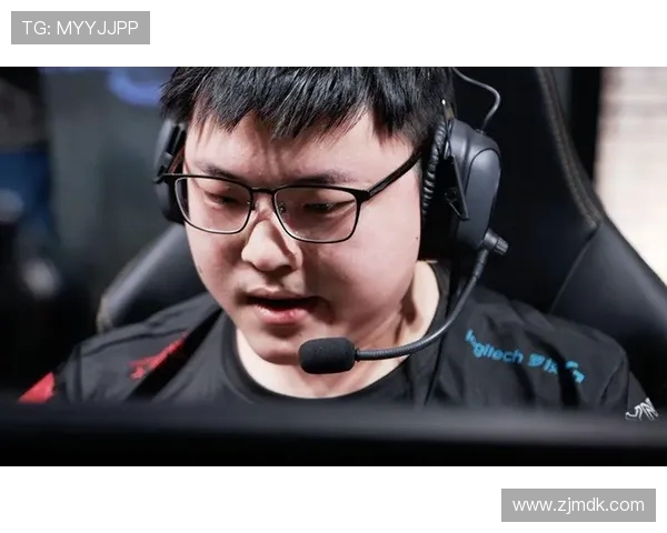 RNG战队在Major赛积分榜上以66分稳居第一，展现强大实力与竞争力