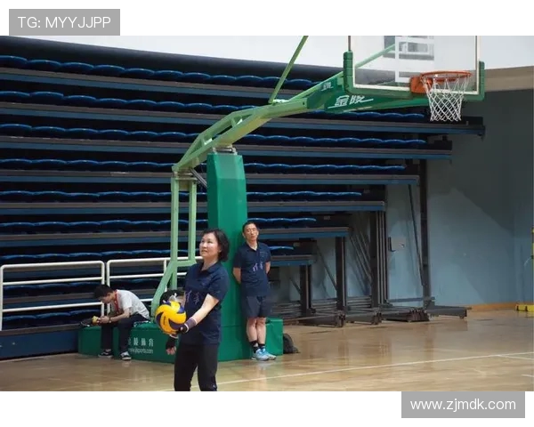 刘芳独家分享排球心得与技巧助你提升球技的秘诀与经验