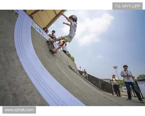 北京极限运动队创新盯防策略助力竞技水平提升与团队协作发展 北京极限运动队创新盯防策略助力竞技水平提升与团队协作发展