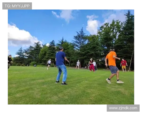 广州飞盘队的节奏与魅力探讨:聚焦飞盘运动的热潮与发展 广州飞盘队的节奏与魅力探讨:聚焦飞盘运动的热潮与发展