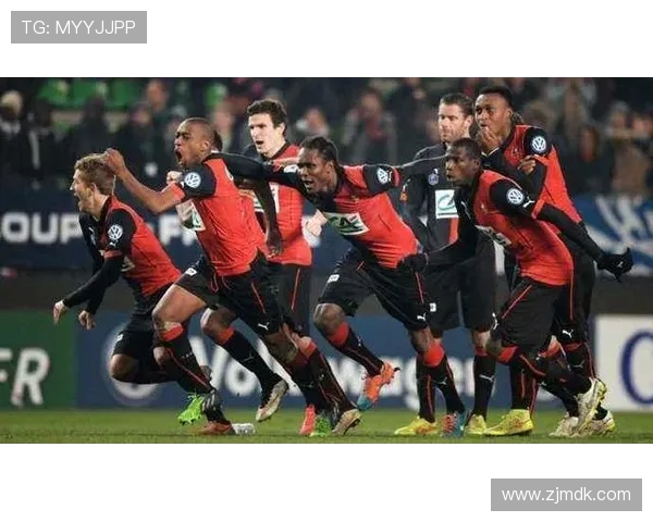 尼姆与雷恩足球比赛因天气原因延期球迷期待新赛程安排