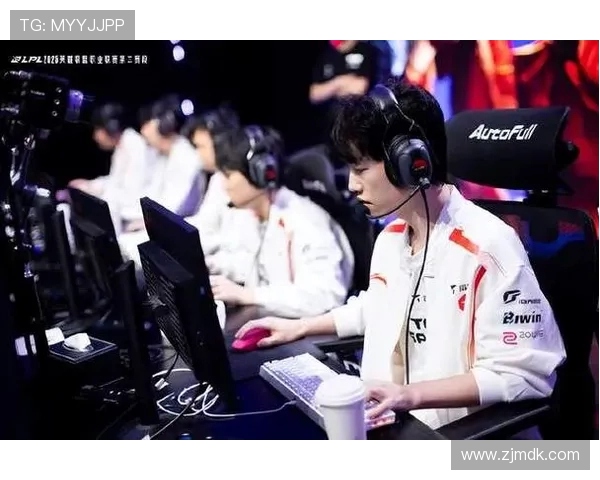 IG以60分领跑世界大师赛积分榜争夺战愈发激烈各队全力以赴